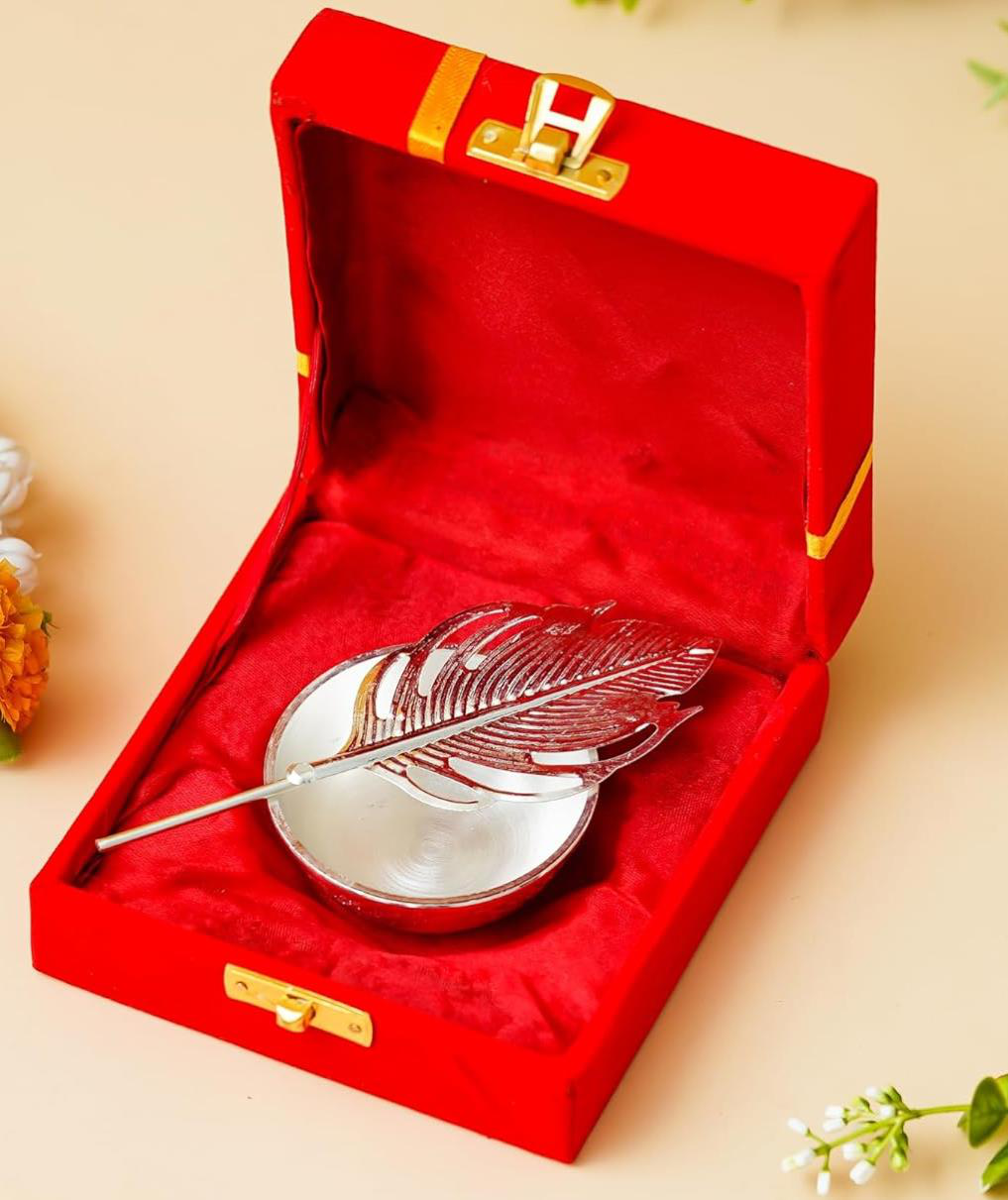 Silver Kumkum Bowl Leaf (Size: 2.5 inch of bowl)